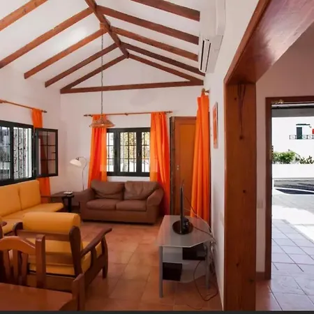 Ramirez Villa Tias